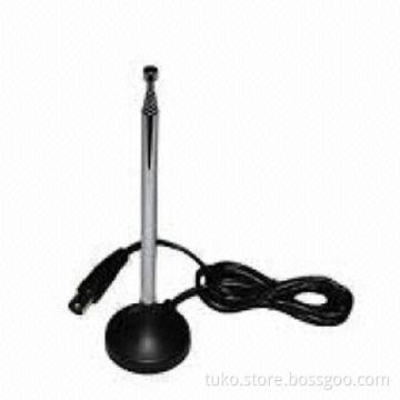 Telescopic antenna with magnetic base
